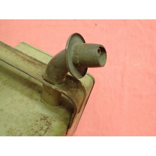 24 - WW2 German paraffin burner

In DAK yellow. The can is 250 mm tall, plus the spout. Very good conditi... 