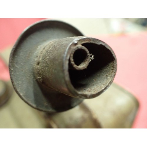 24 - WW2 German paraffin burner

In DAK yellow. The can is 250 mm tall, plus the spout. Very good conditi... 