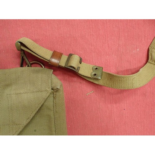 25 - WW2 British officers' side pack dated 1942

Twist button fastening for the front flap. Separate comp... 