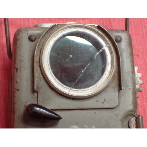 29 - WW2 Italian soldiers' personal torch

Main body, 4.25 inches tall. with red and green filters. Glass... 