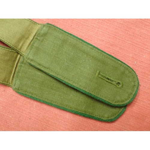 36 - WW2 German army mountain troop shoulder straps

Green linen straps with tan backing to the fasteners... 