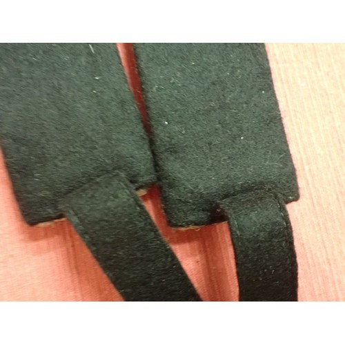 38 - WW2 Waffen-SS Panzer officers shoulder straps

Nice-looking pair of used SS panzer straps. Light fro... 