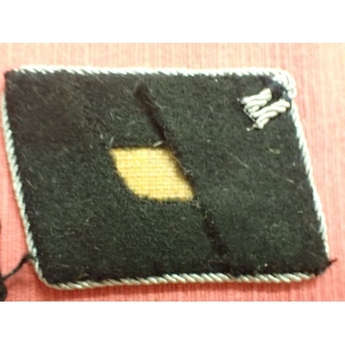 51 - Four WW2 German plain side SS collar tabs

All four are in good clean condition with no moth nips, t... 