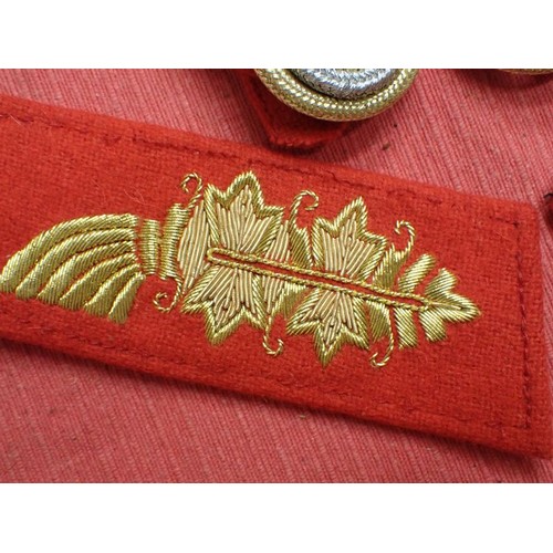 52 - WW2 German Major-General shoulder straps and collar tabs

A matching set in excellent clean conditio... 