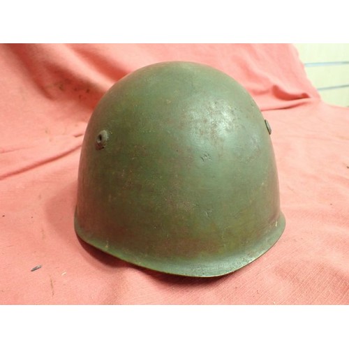 309 - WW2 Italian Waffen-SS volunteers steel helmet

Italian M33 steel helmet with a single Waffen-SS deca... 