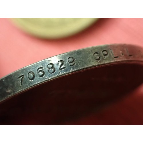 322 - WW1/WW2 Group of 5 medals, Royal Artillery

14/15 Star trio to , 1121 DVR.L. DESOMBRE R.F.A. Territo... 