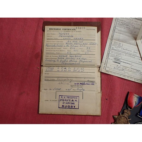 322 - WW1/WW2 Group of 5 medals, Royal Artillery

14/15 Star trio to , 1121 DVR.L. DESOMBRE R.F.A. Territo... 