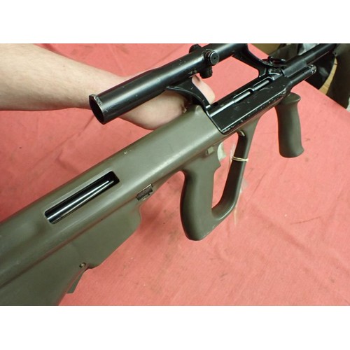 408 - Deactivated Steyr-Aug 5.56 mm assault rifle

Modern Steyr-Aug assault rifle with fixed optical sight... 