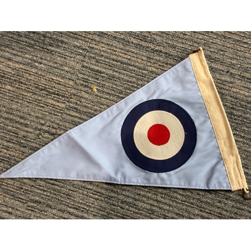 39 - WW2 Battle of Britain Period RAF Royal Airforce 1940 dated pennant flag

Multi part cotton construct... 