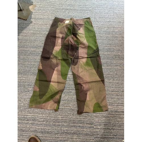 45 - WW2 British Army SAS Camo Windproof Trousers dated 1944

Excellent almost mint condition and a good ... 
