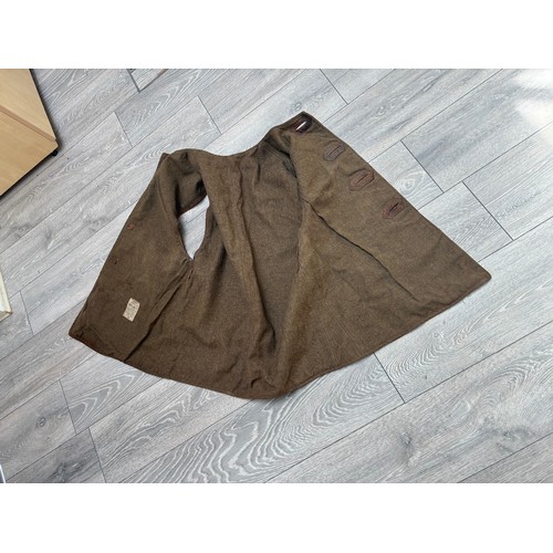 46 - WW2 British Army Lether Jerkin Jacket Dated 1942

some wear scuffing as usual with these functional ... 