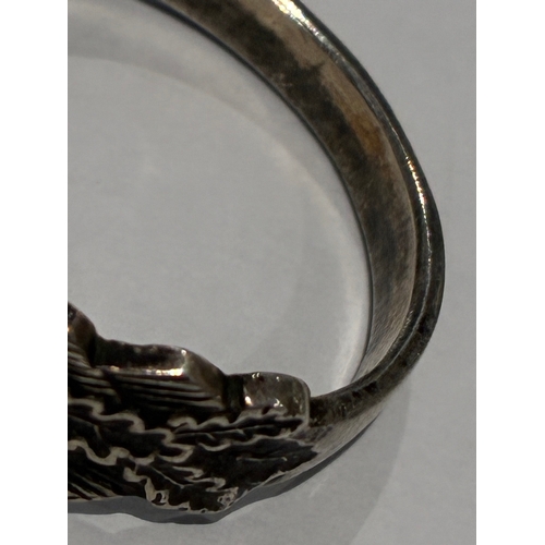 48 - WW2 German Army Close Combat Canteen Ring 

Good condition with markings, made of silver