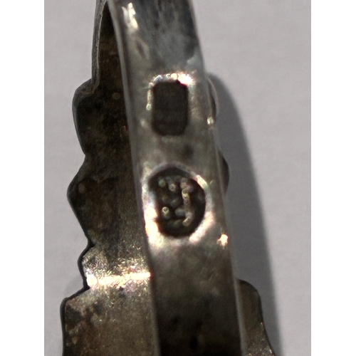48 - WW2 German Army Close Combat Canteen Ring 

Good condition with markings, made of silver