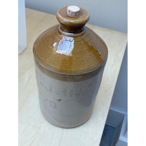 50 - WW1 British Army Trench SRD Rum Jar

Good condition with no cracks - this is the smaller version sta... 