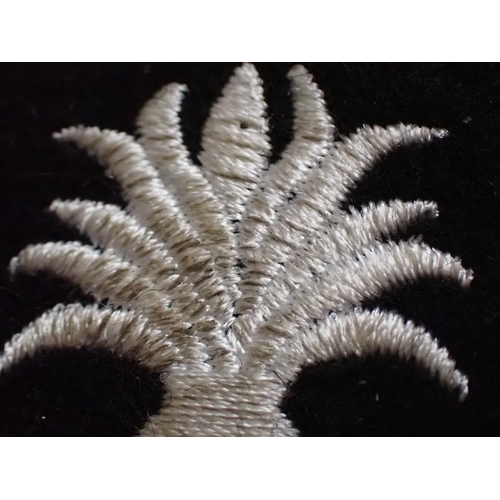12 - WW2 German SS NEDERLAND COLLAR TAB

RARE TAB. 70 MM ACROSS. SOME MILD DISCOLOURATION TO THE WHITE.