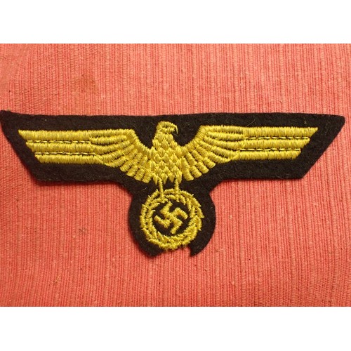 18 - WW2 German Kriegsmarine breast eagle

Small area missing to the wool at the bottom, probably from tu... 