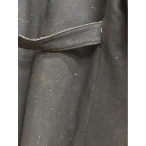 21 - British WW2 Durham Constabulary Police Great Coat

Very heavy coat  , 42 inch chest , has plastic Ki... 