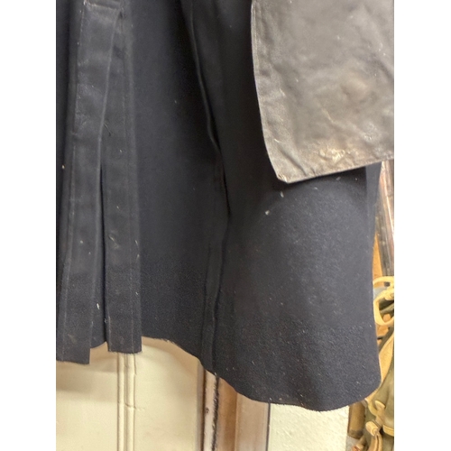 21 - British WW2 Durham Constabulary Police Great Coat

Very heavy coat  , 42 inch chest , has plastic Ki... 