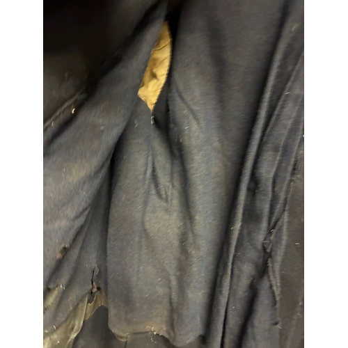 21 - British WW2 Durham Constabulary Police Great Coat

Very heavy coat  , 42 inch chest , has plastic Ki... 