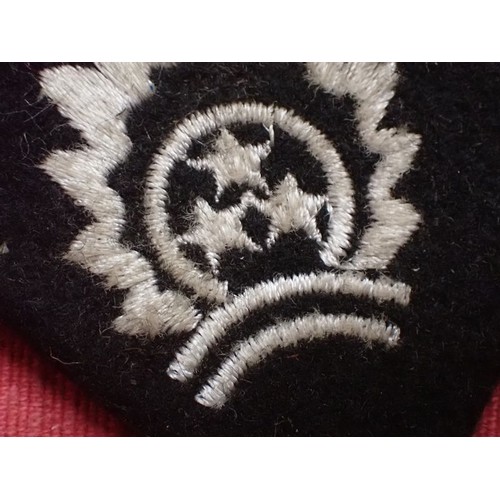 28 - WW2 Waffen-SS der SS Lettische division collar tab

Some light staining to the white stitching. 70 m... 
