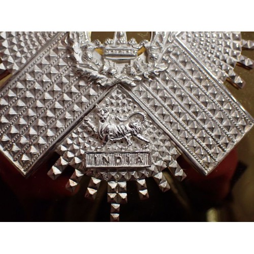 38 - The Gordon Highlanders - Officer's Shoulder Belt Plate

Officers Shoulder Belt Plate. Silvered & gil... 