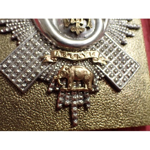 40 - Highland Light Infantry - Officer's Shoulder Belt Plate (Silver/Gilt), Post-1902

 The plate feature... 