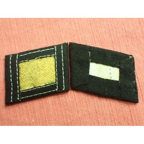48 - WW2 German, pair of Waffen-SS runic collar tabs

Excellent condition, clean pair. No moth nips. Runi... 