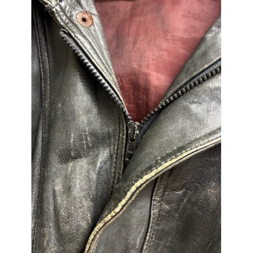 57 - Vintage Mens Leather Jacket

Some dirt from storage in theatrical company - main zip appears to work... 