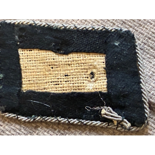 60 - WW2 German Waffen SS Officers Rank Collar Tab

Plain tab - pips and wire rank bar removed