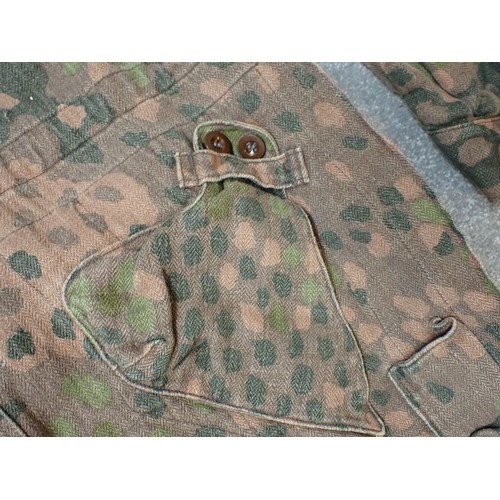 5 - WW2 Waffen-SS Paratrooper camouflaged smock

A exceptionally rare camouflage smock for the Waffen-SS... 