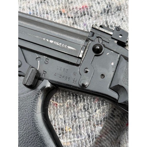 Deactivated L1A1 SLR assault rifle Classic assault rifle as used in ...