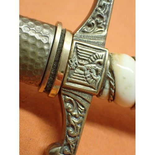 WW2 German 1941 presentation Kriegsmarine dagger Fine quality dagger an ...