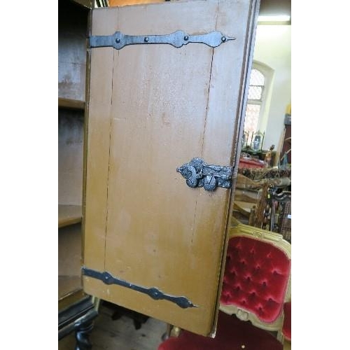 124 - A SWEDISH STYLE CORNER CUPBOARD ON STAND, HEIGHT 78INS X WIDTH 30INS X DEPTH 24INS