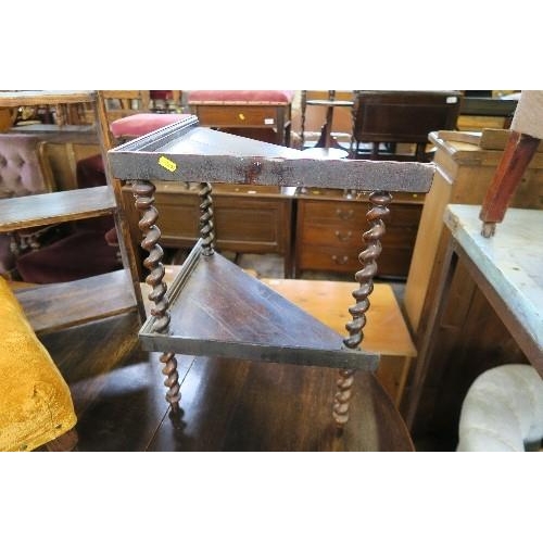 19 - AN OAK GATE LEG TABLE WITH BARLEY TWIST LEGS, MAX LENGTH 60INS X HEIGHT 29INS, TOGETHER WITH A SET O... 