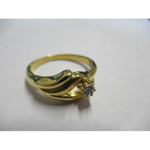 261 - An 18 carat gold ring, set with diamonds and sapphires, finger size P, weight 7g gross, together wit... 