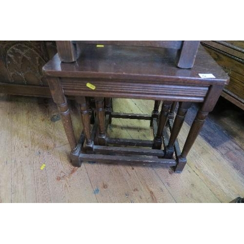 4 - AN OAK COFFER, WIDTH 39INS X HEIGHT 20.5INS, TOGETHER WITH SET OF SHELVES, NEST OF TABLES, OCCASIONA... 