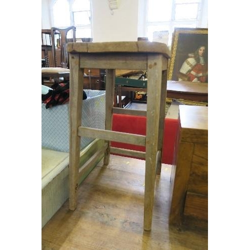 40 - A COFFEE TABLE, BENCH, STOOL, BOX WITH LIFT UP LID CONTAINING COMPARTMENTS AND DRAWERS, STOOL, TORCH... 