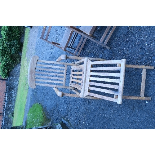 86 - A COLLECTION OF FOLDING GARDEN CHAIRS