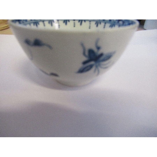 179 - An 18th century Royal Worcester tea bowl, decorated with blue and white flowers, diameter 3ins no ob... 