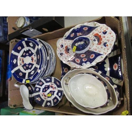 221 - A box of 19th century style dinnerware