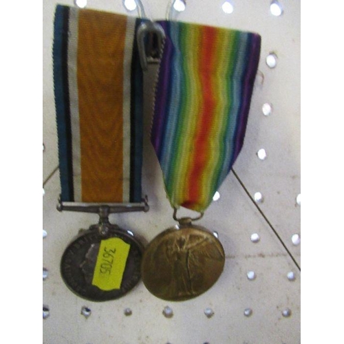 292 - 6609 PTE H F Hemming WORC R, two service medals together with a framed Peace certificate