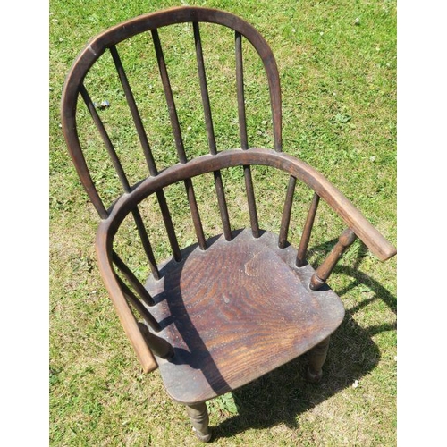 40 - A child's Windsor armchair, with turned front supports