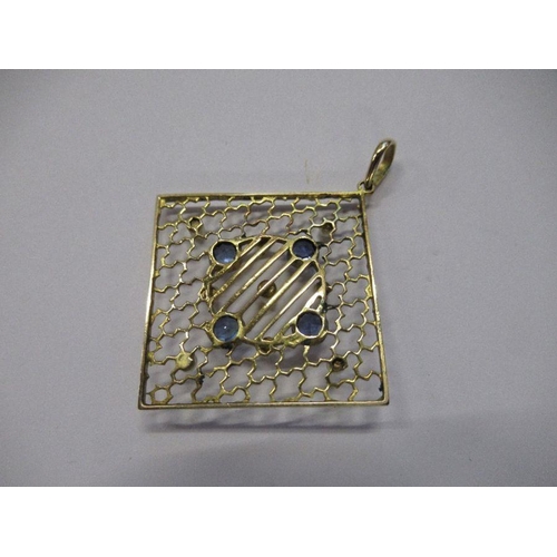 173 - An Edwardian sapphire and pearl set pendant, of diamond shape with gold lattice, af, unmarked, in fi... 