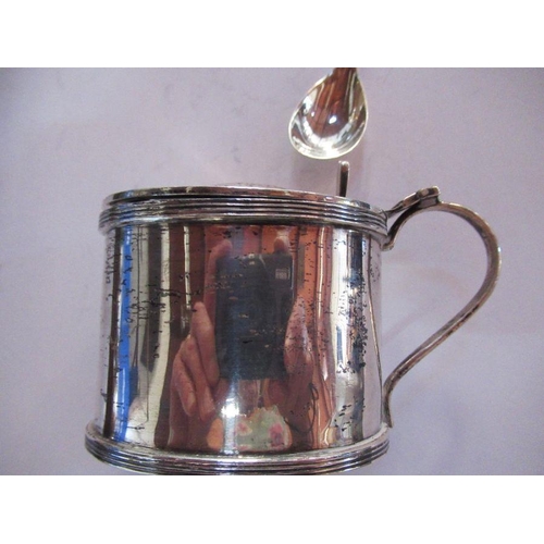 298 - An oval hallmarked silver mustard pot, weight 2oz, with blue glass liner, together with a Georgian h... 