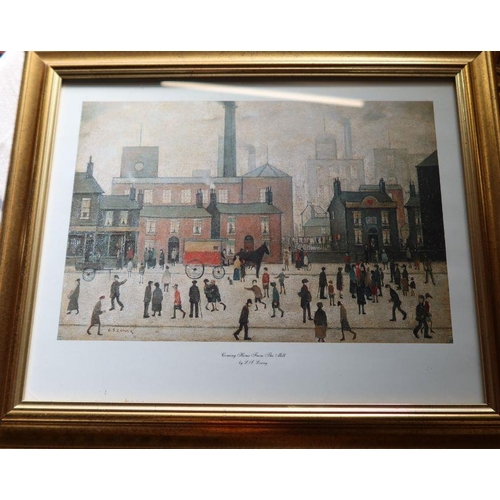 321 - A collection of assorted prints, to include Lowry etc