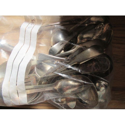 353 - A bag of assorted silver plated cutlery