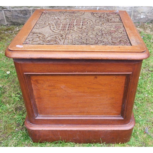 36 - A Victorian mahogany box commode, with carpet to the top, 19ins x 18ins, height 18ins