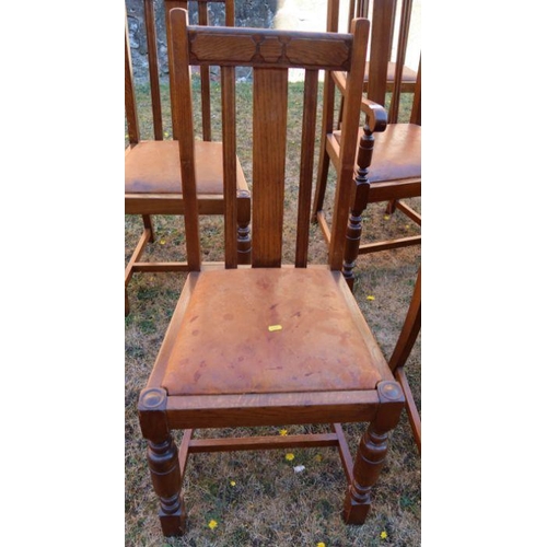 58 - A set of eight (6 + 2) dining chairs, with splat backs and drop in seats, having carved decoration, ... 