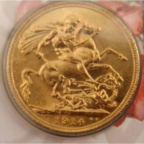 407 - Two gold sovereigns, 1914 and 1918, commemorating The Great War 100 years