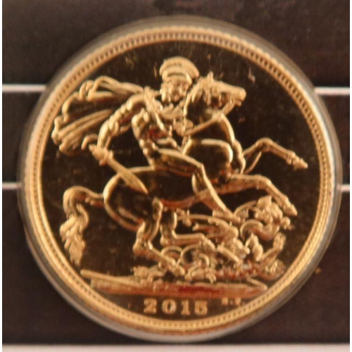 408 - A 2015 gold sovereign, commemorating the centenary of The Great War, Armistice Agreed for the Retrie... 